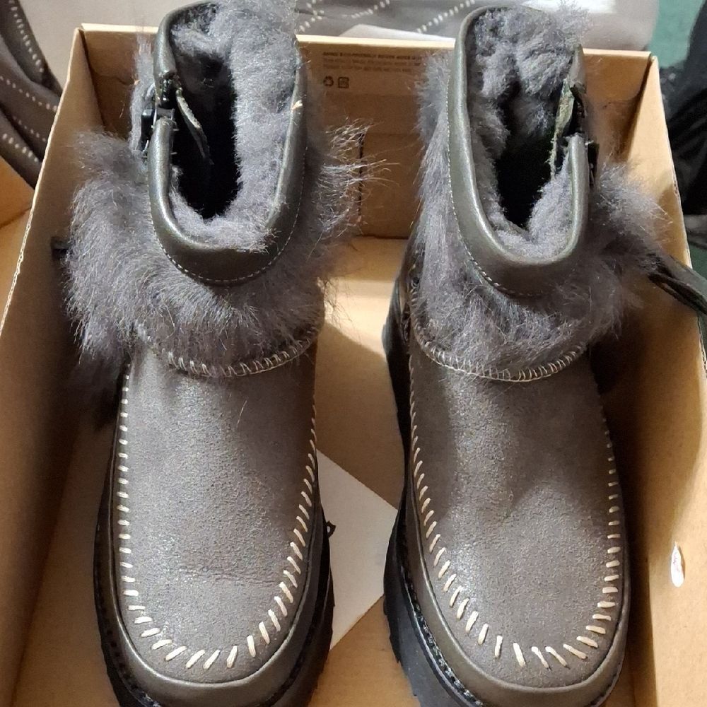 UGG Black Fluff Punk Boots